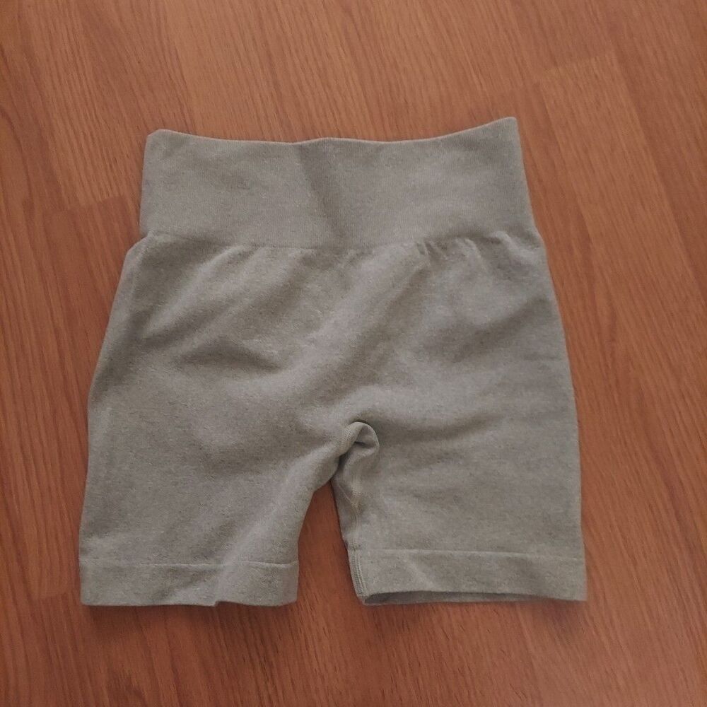 Women's Light Green Ribbed Stretch Biker Shorts Sz Small